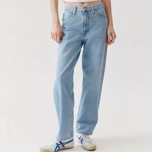 NEW Levi's Dad Jeans in Light size 30 Baggy Slouchy Straight Leg Denim Blue